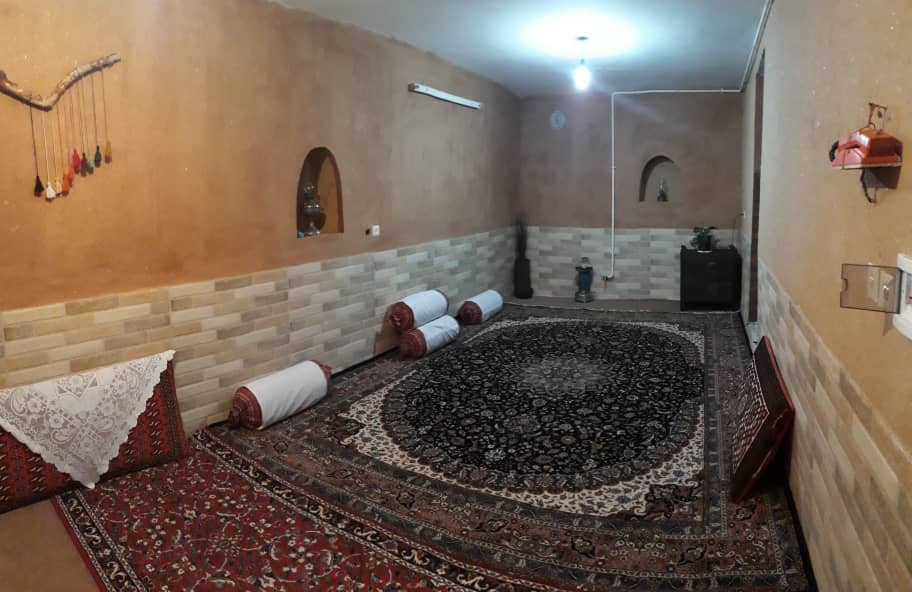 خانه ویلایی قدیمی نزدیک الموت قزوین
