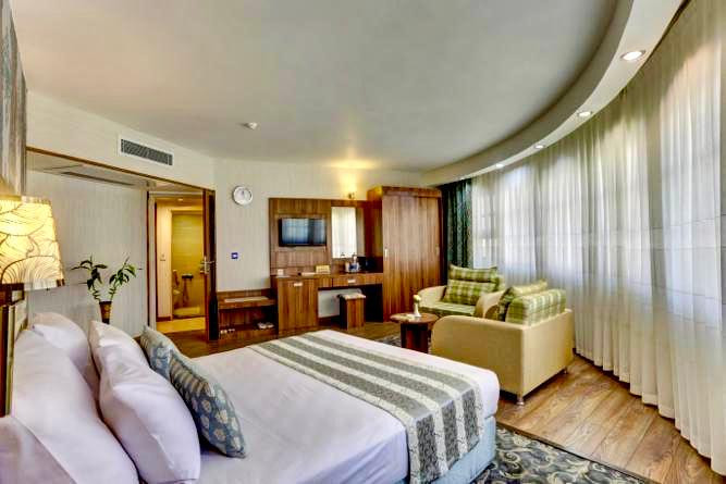 اتاقی در هتل پارسیان شیراز