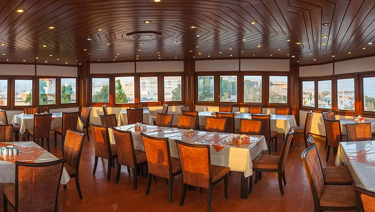 رستوران اختصاصی هتل ساحل طلایی جزیره قشم