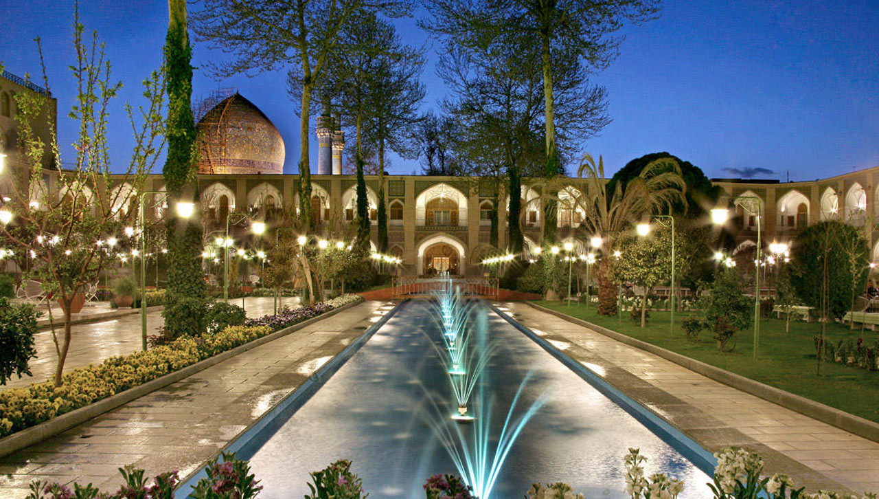 نما بیرونی هتل عباسی اصفهان