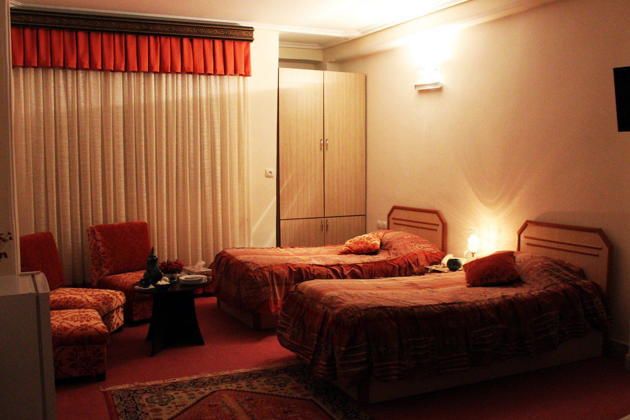 اتاقی در هتل قصر اسکو