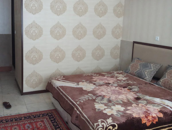 اتاقی در مسافرخانه آراز شهر تهران