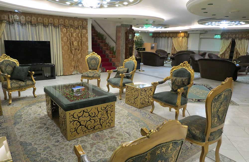 لابی هتل خانه سبز