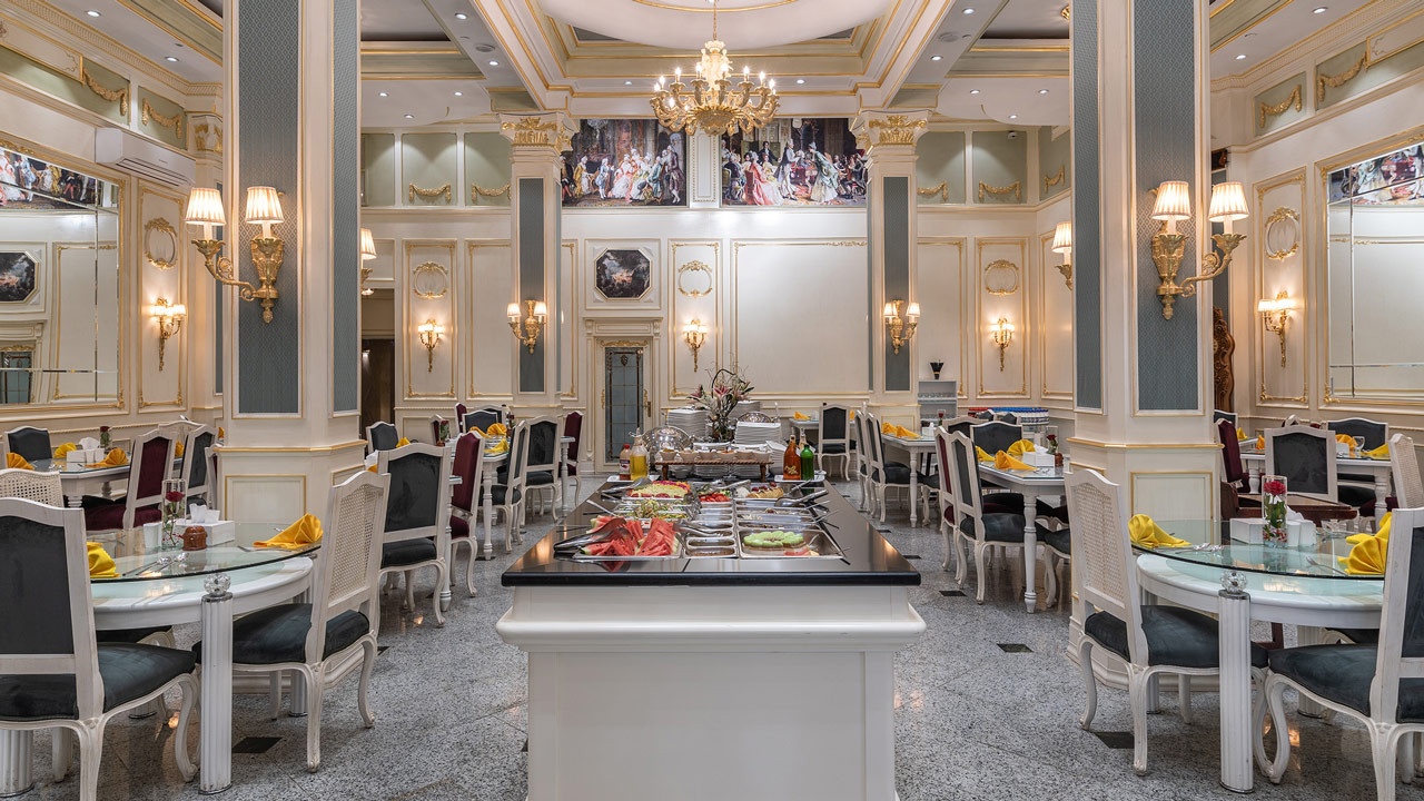 رستوران رویال مرسده هتل بین المللی قصر مشهد
