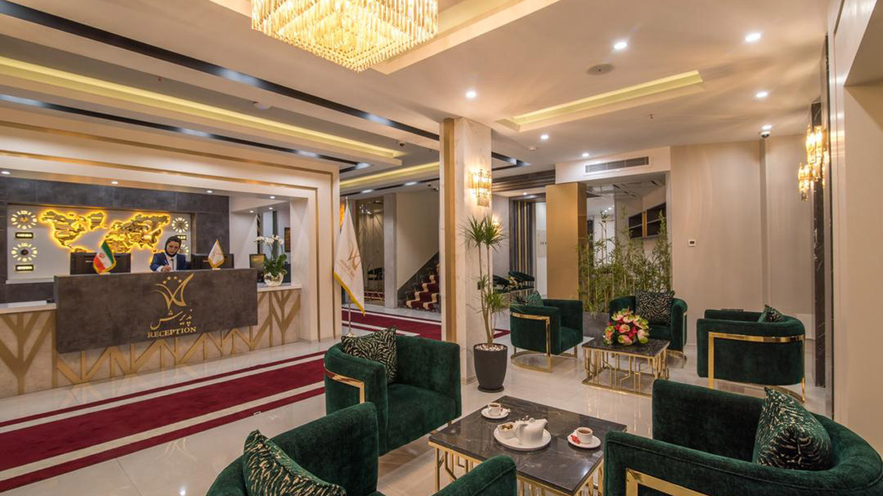 لابی زیبای هتل ولیعصر تهران