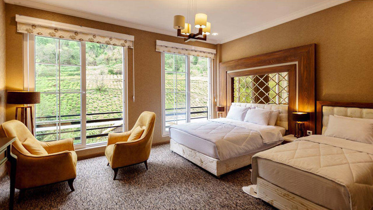 اتاق سه تخته استاندارد رو به کوه هتل رسپینا لاهیجان