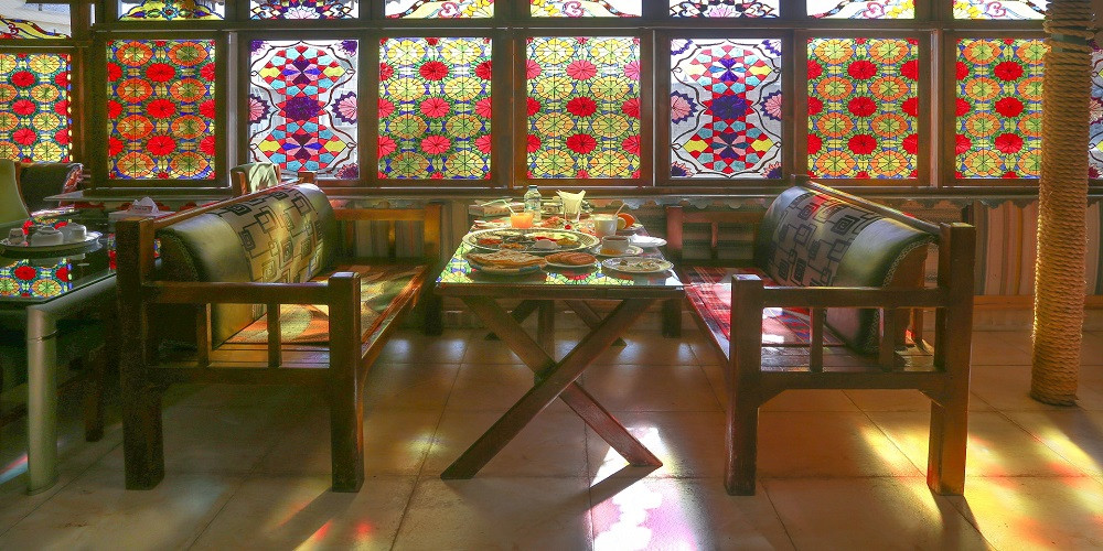 معرفی هتل نیایش شیراز