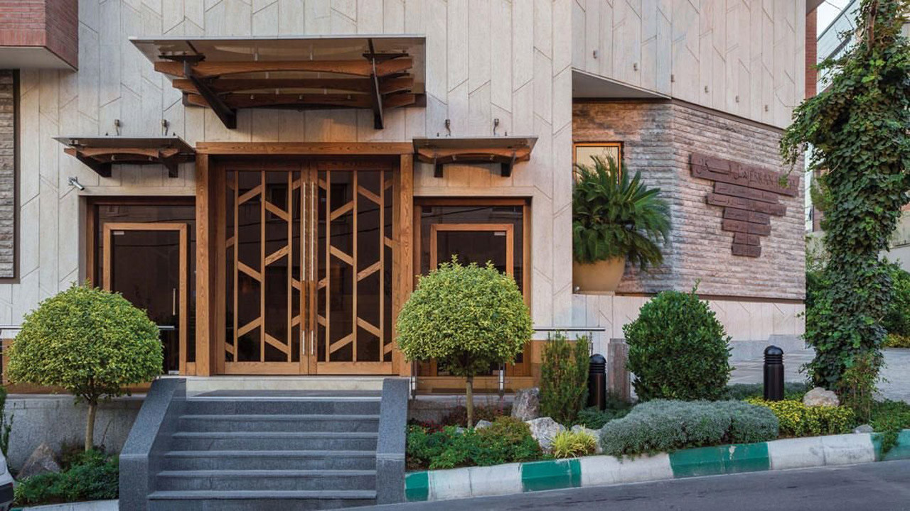ورودی هتل اسکان الوند تهران