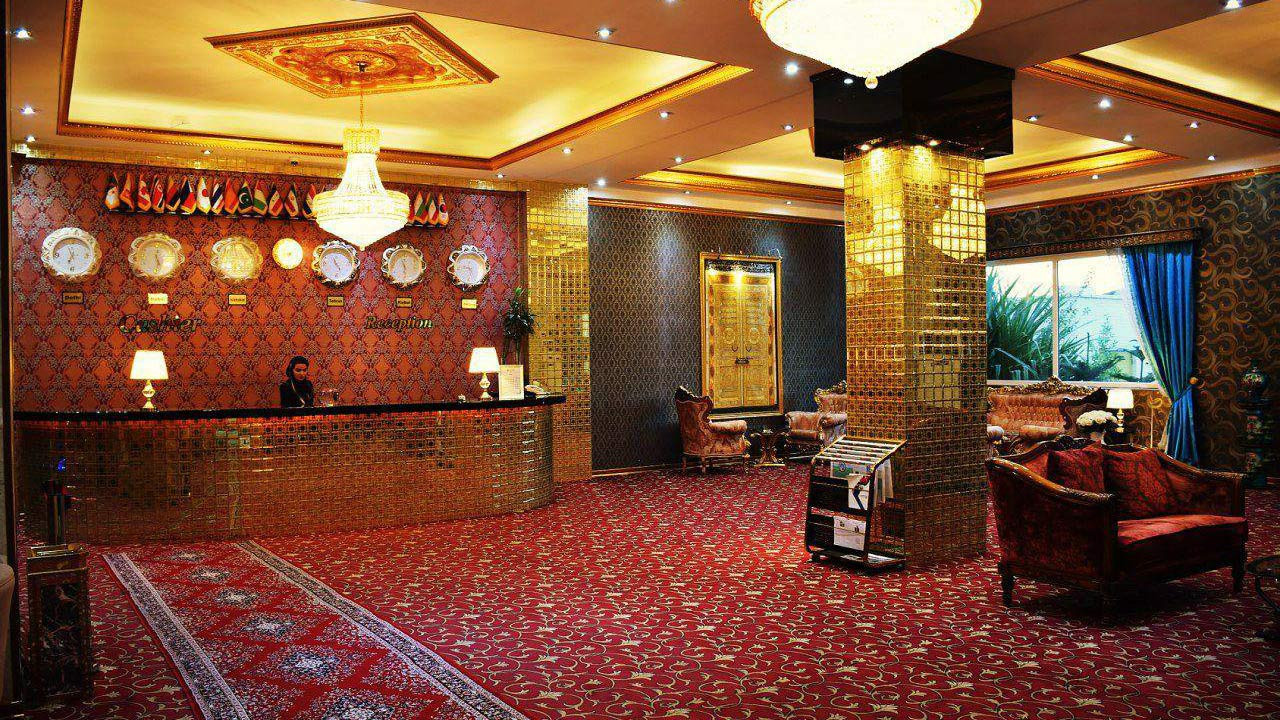 نمای بیرونی هتل بین المللی فردوس چابهار