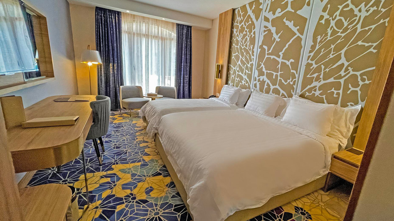 اتاق سه تخته هتل امیرکبیر کیش