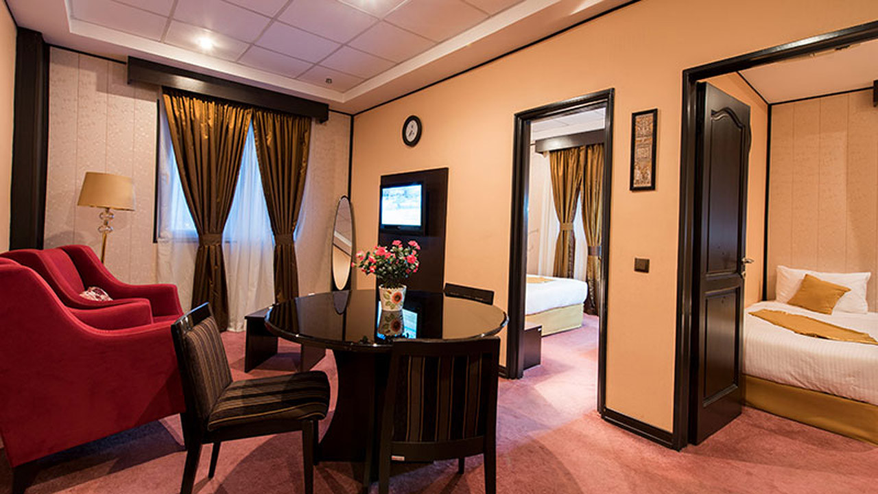 سوئیت دو خوابه دو تخته هتل آساره تهران