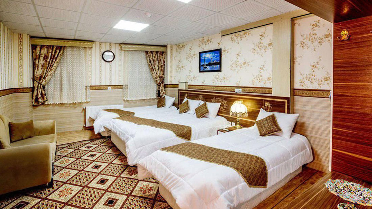اتاقی در هتل الزهرا یزد