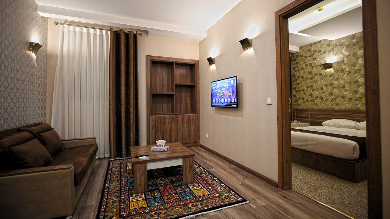 اتاقی در هتل کتیبه همدان
