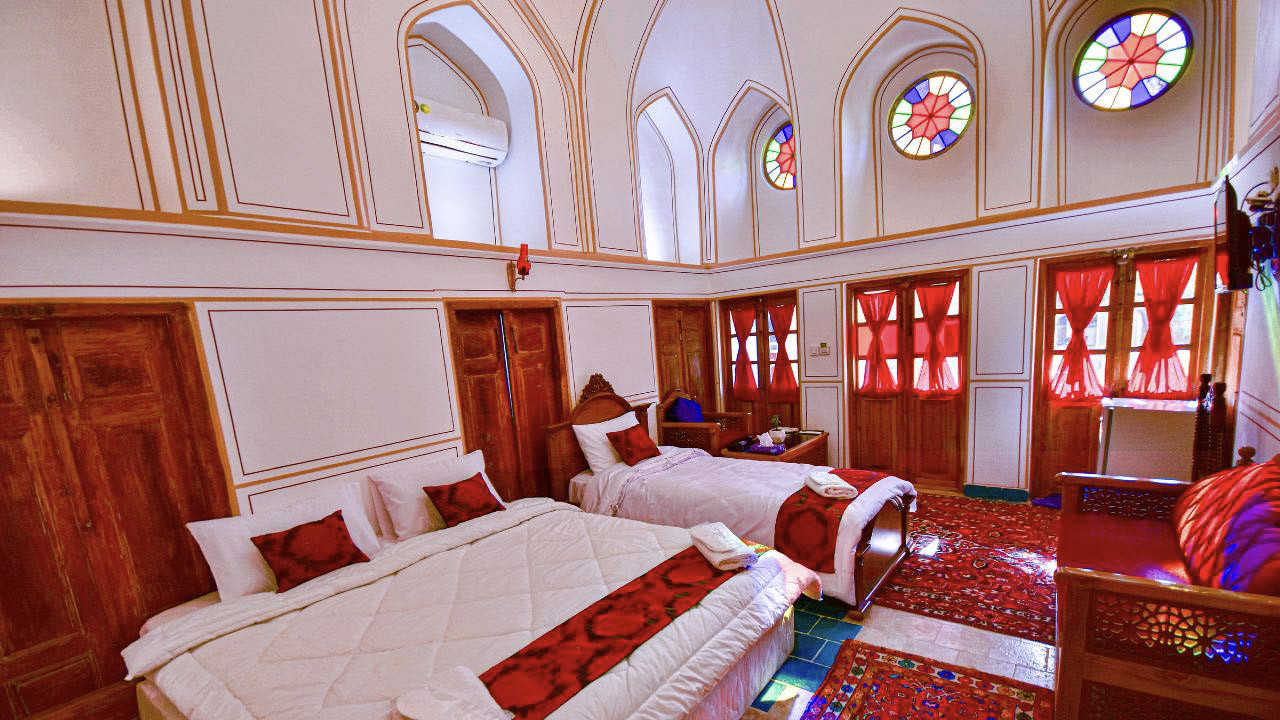اتاق سه تخته دابل سینگل اقامتگاه سنتی یاس اصفهان