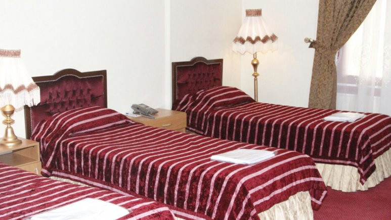 اتاقی در هتل جمشید کرمانشاه