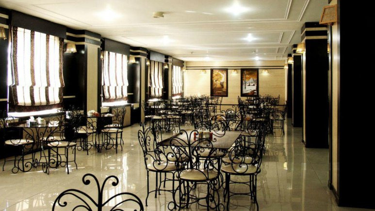 رستوران اختصاصی هتل گواشیر شهر کرمان