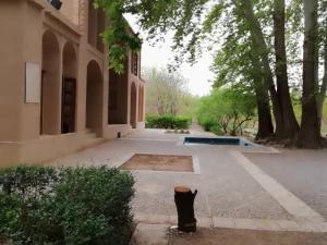 اقامتگاه سنتی باغ پهلوان پور مهریز اقامتگاه سنتی باغ پهلوان پور مهریز