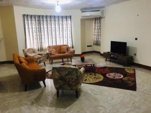 آپارتمان دو خوابه لوکس و تمیز در ایزدشهر آپارتمان دو خوابه لوکس و تمیز در ایزدشهر