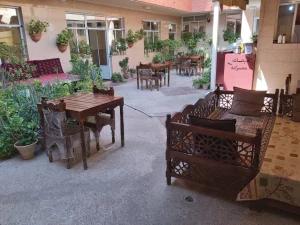 مهمانسرای دشتی شیراز مهمانسرای دشتی شیراز