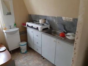 پنت هاوس گل لاله پنت هاوس گل لاله