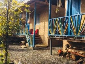 اقامتگاه بوم گردی وارنا لنگرود اقامتگاه بوم گردی وارنا لنگرود