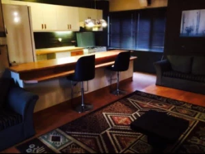 آپارتمان طبقه چهارم پاسداران تهران آپارتمان طبقه چهارم پاسداران تهران