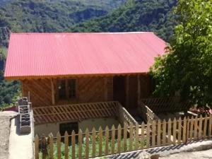 اقامتگاه دو خوابه آبشار تفریحی میلاش اقامتگاه دو خوابه آبشار تفریحی میلاش