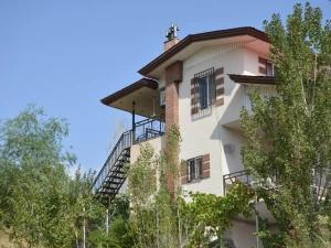 ویلا چهار خوابه آبنوس طالقان ویلا چهار خوابه آبنوس طالقان