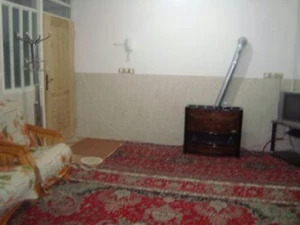 سوئیت آپارتمان دوخوابه در خیابان انقلاب یزد