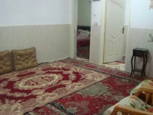 سوئیت آپارتمان دوخوابه در خیابان انقلاب یزد