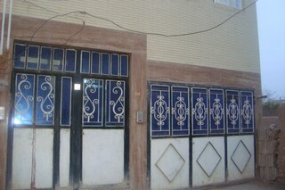 سوئیت در بلوار مشیرالمالک یزد طبقه پایین 