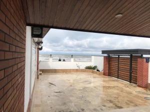 ویلا سه خوابه استخردار رو به دریا در نور ویلا سه خوابه استخردار رو به دریا در نور