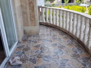 آپارتمان قطعه اول دریا طبقه یک تنکابن آپارتمان قطعه اول دریا طبقه یک تنکابن