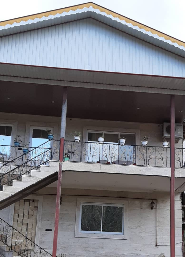 ویلا کنار رودخانه قلعه رودخان 3