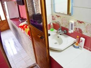 سویت روبه دریا کد811 سویت روبه دریا کد811