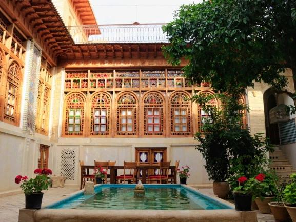 اقامتگاه سنتی ایران مهر شیراز اقامتگاه سنتی ایران مهر شیراز