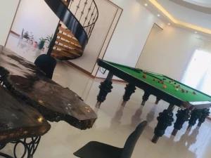 ویلا دوبلکس با استخر آبگرم در کردان ویلا دوبلکس با استخر آبگرم در کردان