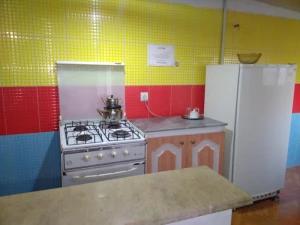 آپارتمان بنفشه 1 در چالوس آپارتمان بنفشه 1 در چالوس