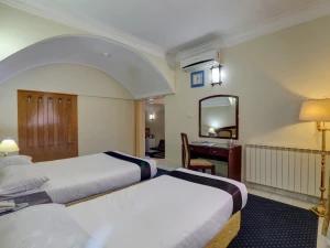 هتل جهانگردی بسطام هتل جهانگردی بسطام