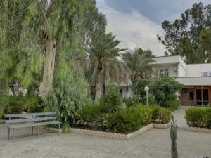 هتل جهانگردی لار هتل جهانگردی لار