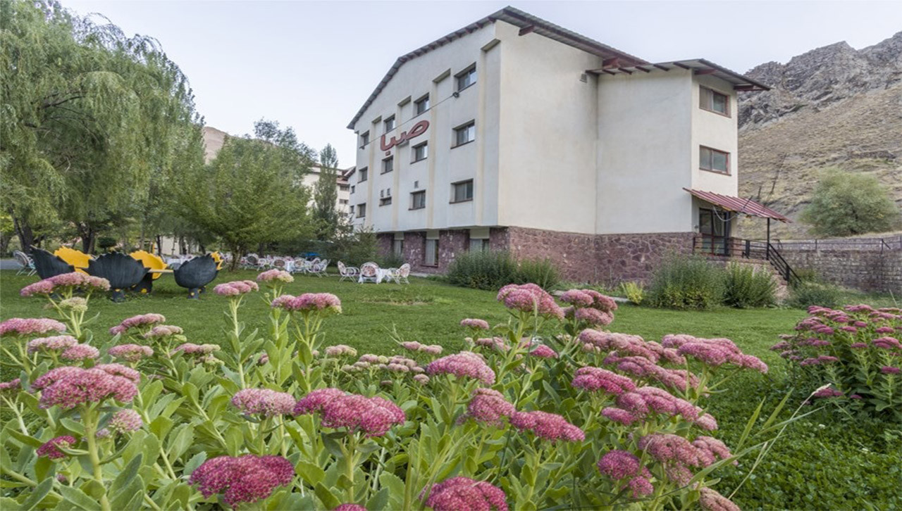 هتل بزرگ گاجره کرج