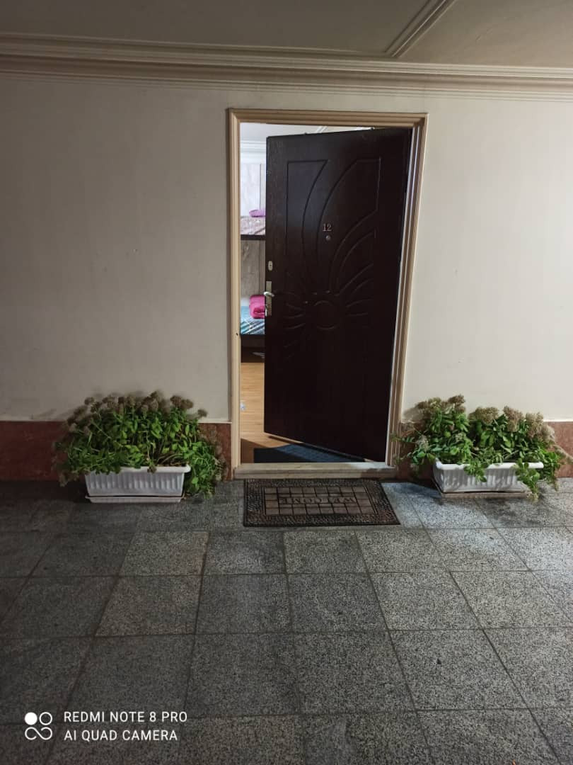 سوئیت آپارتمان در پونک 30 متری همکف 12 