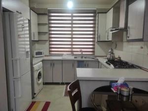 آپارتمان پونک واحد نه آپارتمان پونک واحد نه