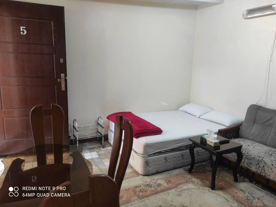 سوئیت آپارتمان 25 متری پونک واحد پنج 