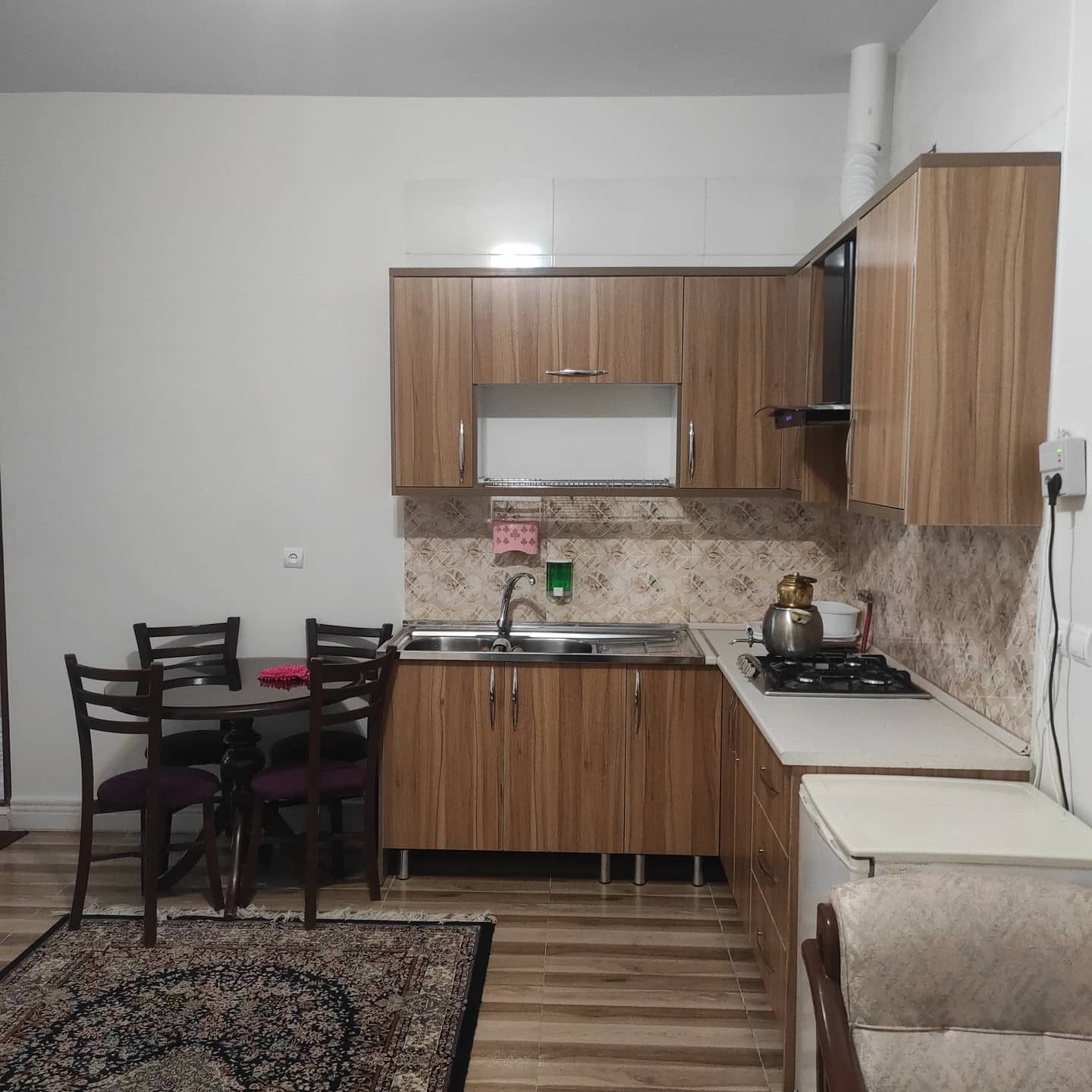 سوئیت آپارتمان 25 متری پونک واحد هشت 