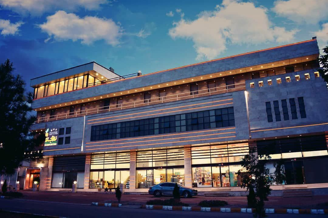 هتل نارنجستان جلفا