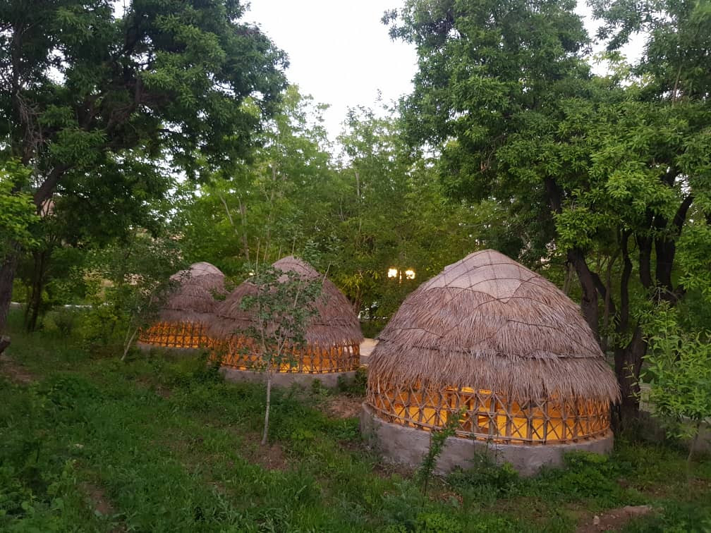 اقامتگاه بوم گردی موبد آباده