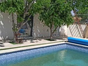 ویلا رز با استخر آبگرم چهارباغ ویلا رز با استخر آبگرم چهارباغ