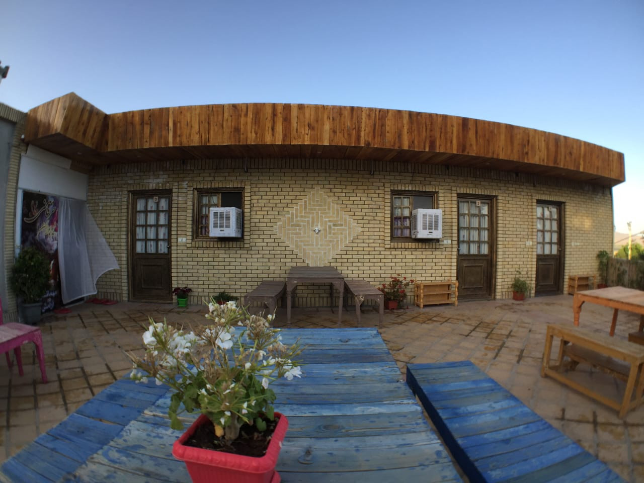 اقامتگاه بوم گردی آرامش خرقان شاهرود