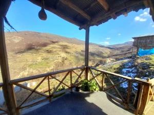 اقامتگاه بوم گردی لوتک تیار اقامتگاه بوم گردی لوتک تیار